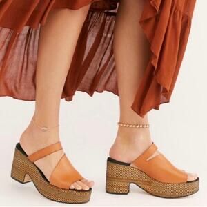 NWOB Free People Demi Platform Sandals Tan Leather Boho bohemian Size 41 / 10.5